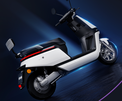 冬季電動(dòng)車?yán)m(xù)航少？愛瑪電動(dòng)車“引擎MAX”讓你騎更遠(yuǎn)不怕沒電！