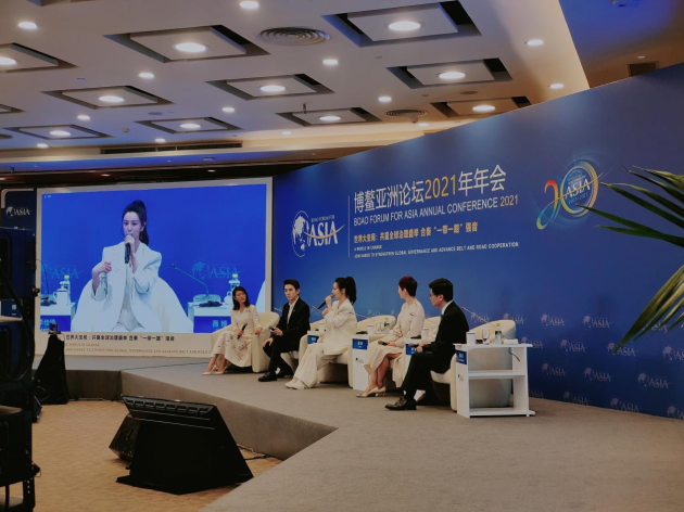 薇婭等人成博鰲亞洲論壇媒體追逐對象！現(xiàn)場“金句”不斷