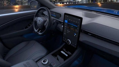 福特電馬PK特斯拉Model Y，談?wù)勱P(guān)于電動車的那些事兒