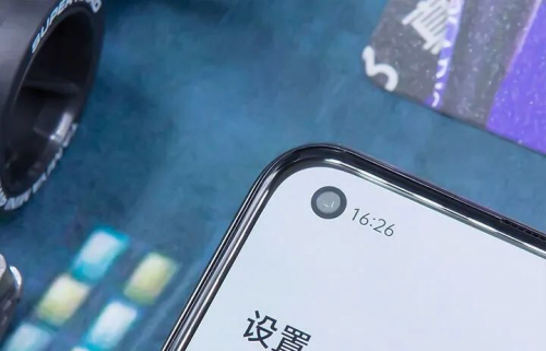 樂神機(jī)，酷炫潮爆｜楊冪代言手機(jī)千元機(jī)皇realme 真我Q3 Pro測評(píng)