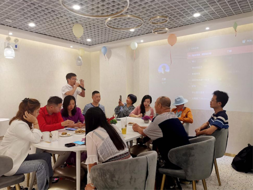 奶茶表白神器，云客茶語物聯(lián)網(wǎng)奶茶店深圳誕生