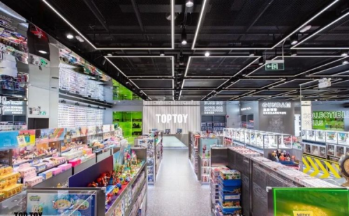 潮玩品牌迎來實(shí)力玩家，TOP TOY如何定義新消費(fèi)品牌時(shí)代？
