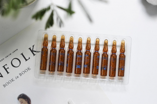 大油田？沙漠干？ISDIN怡思丁玻尿酸安瓶，讓你的肌膚水當(dāng)當(dāng)