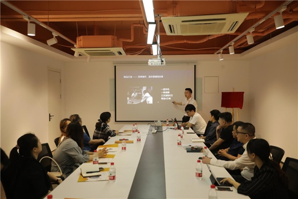 人才孵化，產(chǎn)教融合！米絡(luò)星集團(tuán)攜手橫影學(xué)院共促直播產(chǎn)業(yè)發(fā)展