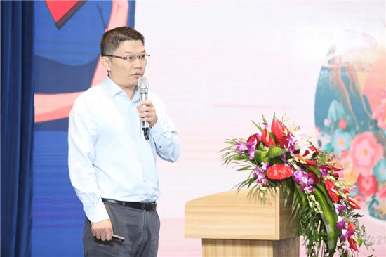 百合佳緣集團婚戀報告：大小家庭的愛與愁，超七成女性需要明確家庭邊界