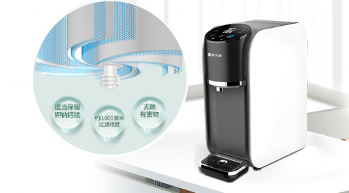 孩子飲水莫太“純”，水中礦物質(zhì)必不可少