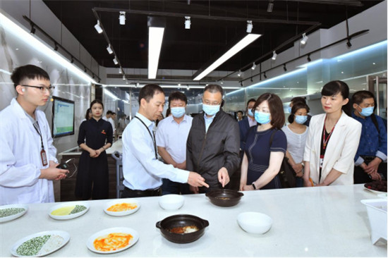 “高能氣泡洗”技術(shù)加持洗碗機新“凈”界
