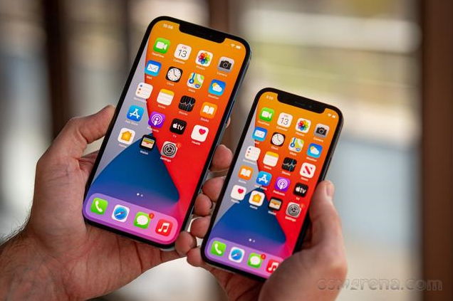 愛回收科技資訊：iPhone13或?qū)⒉捎酶咚⑵?/></p><p>該顯示屏將使用一種新的顯示技術(shù)。據(jù)悉，三星是低溫多晶氧化物(LTPO)薄膜晶體管(TFT)OLED顯示屏的唯一供應(yīng)商，且此顯示屏支持120Hz刷新率。蘋果正計劃在兩個高端iPhone型號中使用LTOP TFT OLED。LG將為兩個低端型號提供低溫多晶硅(LTPS)TFT OLED顯示屏。包括iPhone 12系列和其他傳統(tǒng)機(jī)型，三星預(yù)計今年將向蘋果供應(yīng)多達(dá)1.2億至1.3億塊OLED顯示屏。而LG方面，則希望能達(dá)到5000萬塊。</p><p>此前，三星一直是iPhone顯示屏的主要供應(yīng)商。在過去的時間里，這家韓國科技巨頭憑借其在顯示屏領(lǐng)域的領(lǐng)先技術(shù)，再次獲得了約8000萬臺iPhone顯示屏的訂單。</p><p>以上信息由愛回收科技資訊整理報道，愛回收隸屬于萬物新生集團(tuán)，團(tuán)隊成立于2009年，初創(chuàng)品牌愛回收于2011年5月上線，是一家家“互聯(lián)網(wǎng)+環(huán)保”類型的循環(huán)經(jīng)濟(jì)企業(yè)。萬物新生集團(tuán)旗下4大業(yè)務(wù)線包含：愛回收、拍機(jī)堂、拍拍、海外業(yè)務(wù)AHS DEVICE。</p><p>愛回收作為全國最大的二手3C產(chǎn)品回收平臺，致力于為用戶提供“高效、專業(yè)、安全”的一站式電子產(chǎn)品回收服務(wù)，針對用戶的三大痛點(diǎn)：二手回收價格不透明、缺少便捷的回收渠道、擔(dān)心自己的隱私遭到侵犯，建立了“產(chǎn)品透明估價”、“產(chǎn)品環(huán)保處理”和“隱私清除”標(biāo)準(zhǔn)回收體系，通過科學(xué)的智能價格評估系統(tǒng)給用戶合理透明的定價，承諾徹底粉碎舊機(jī)內(nèi)的用戶信息。目前，愛回收已完成和京東及全部主流手機(jī)品牌的線上回收、以舊換新場景構(gòu)建。</p><p>萬物新生集團(tuán)以“讓閑置不用，都物盡其用”為使命，以成為“全球二手行業(yè)的創(chuàng)新者和引領(lǐng)者”為企業(yè)愿景，定位于一家以二手供應(yīng)鏈為基礎(chǔ)的技術(shù)和服務(wù)型公司，以“供應(yīng)鏈能力為本，堅持技術(shù)驅(qū)動，能力開放賦能產(chǎn)業(yè)鏈”為原則，打造社會價值和商業(yè)價值結(jié)合共振的全球典范。</p>						<p style=