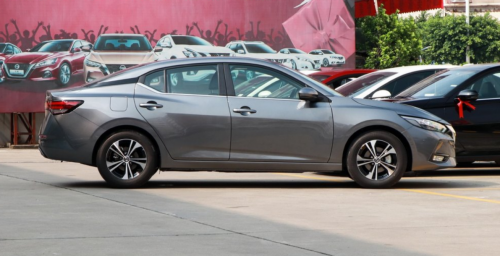 15萬左右的緊湊型車，斯柯達(dá)明銳pro和日產(chǎn)軒逸2021款哪個好？