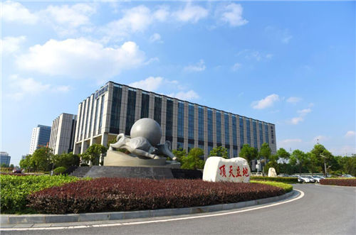 用科學精神駛向星辰大海 劉慶峰發(fā)布科大訊飛22周年員工信