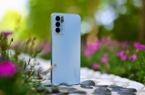 論顏值從來沒輸過，OPPO Reno6外觀亮眼，夏日晴海配色絕了