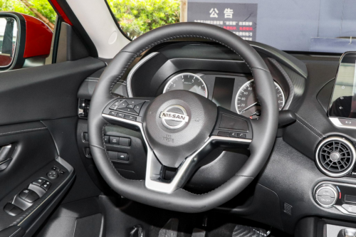 15萬左右的緊湊型車 14代日產(chǎn)軒逸 VS斯柯達明銳pro，結(jié)果如何？