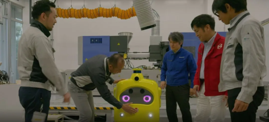 巴斯夫研發(fā)MobiPOWER無線充電機器人，高性能塑料打造，安全節(jié)能