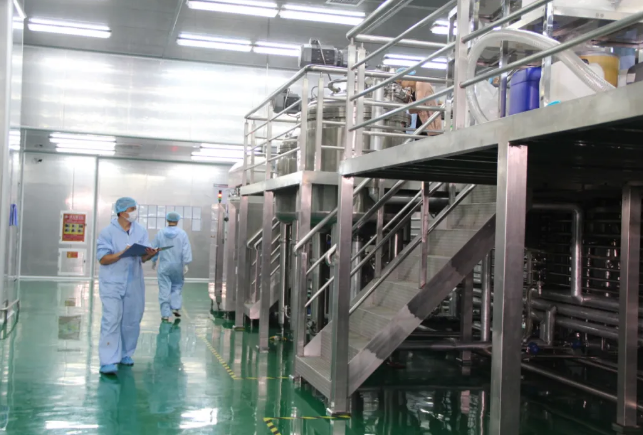 黃渤代言品牌小浣熊嬰童洗護(hù)，用100%的努力，換取十分滿意