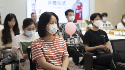 維樂口腔“矯正夏令營”北京8院同步開營，攜手時代天使打造中國微笑