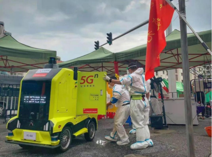 同心抗疫 共撐廣州 行深智能無人車隊助力封控區(qū)物資配送