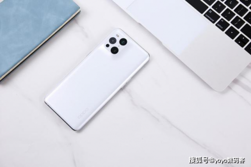 Find X3 Pro 10億色臻彩屏，持續(xù)占領“屏幕天花板”頭銜