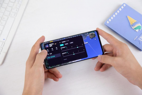 Reno6 Pro+無級穩(wěn)幀+4D振感調(diào)節(jié)，游戲體驗大大大大有不同