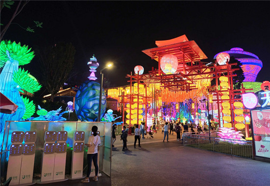 街電共享充電寶入駐自貢·中華彩燈大世界，全場續(xù)航光影奇幻之旅