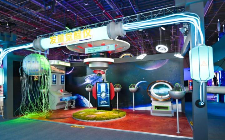 直擊2021淘寶造物節(jié)現(xiàn)場，硬核黑科技可思美電激光生發(fā)儀來啦！
