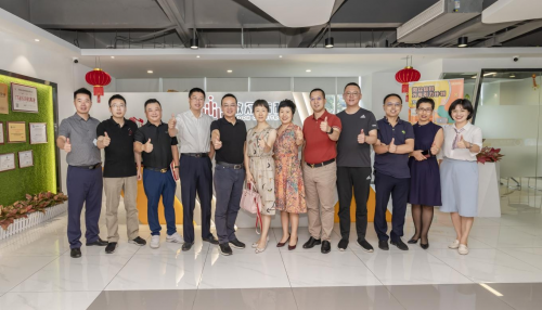 深商聯(lián)合會(huì)攜深商企業(yè)家走訪微眾信科