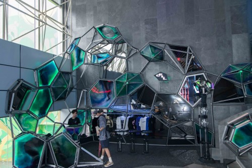 潮躍地表！抖音與盈展旗下電商合作共建線上線下國潮新消費(fèi)矩陣