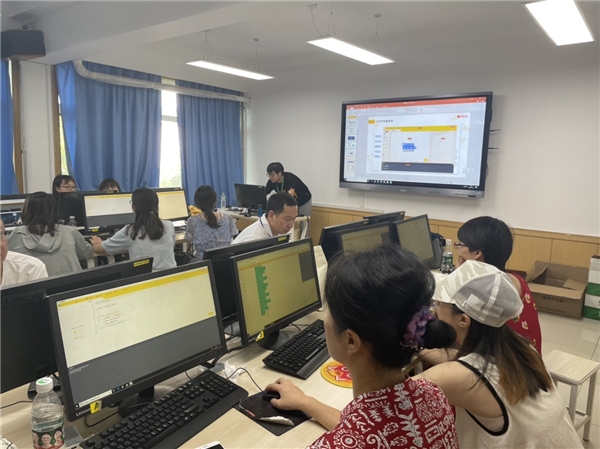 編程貓受邀參與中央電教館創(chuàng)客教育培訓(xùn) 助力編程教育師資建設(shè)
