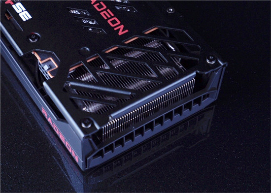 1080P新甜品，藍寶石RX 6600 XT顯卡開箱