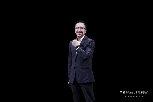 全新榮耀手表GS 3正式發(fā)布，8通道心率AI引擎精準(zhǔn)高效管理健康生活