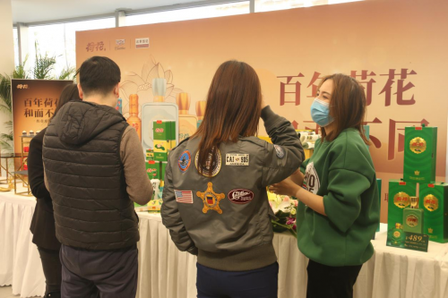 正品荷花酒積極嘗試多元化營銷，亮相凱迪拉克優(yōu)惠盛典提升品牌聲量