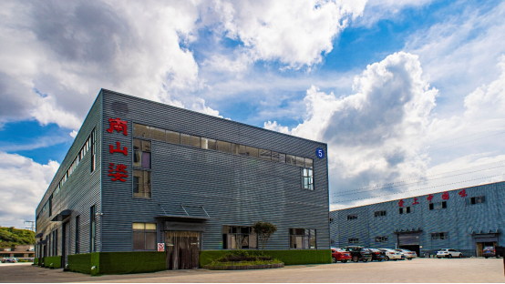 薇婭新華社強強聯(lián)手，助力南山婆成新一代貴州美食代表