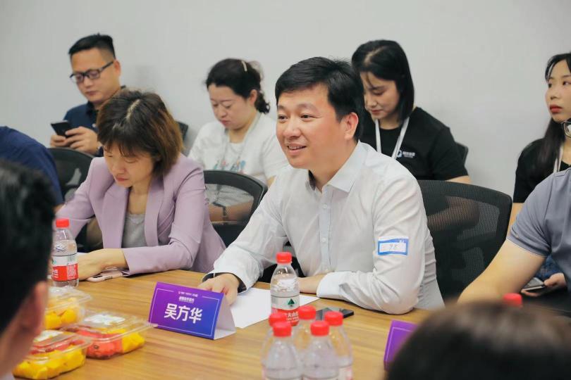 強強聯(lián)合 阿爾法蛋攜手大V店探索品牌深度運營路