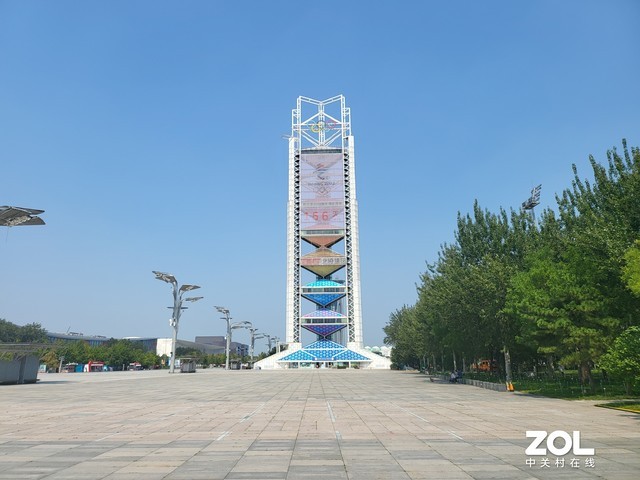 折疊屏也能防水，三星Galaxy Z Fold3全面測評 