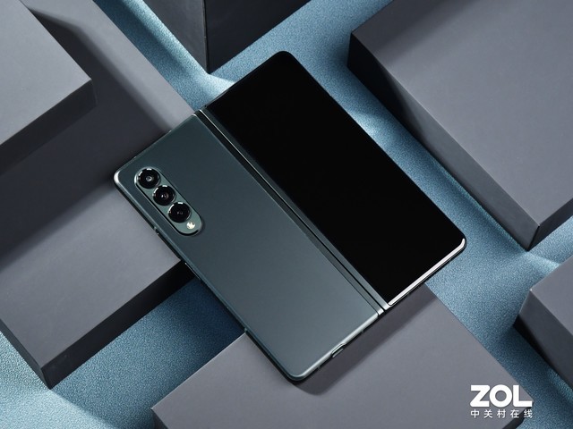 折疊屏也能防水，三星Galaxy Z Fold3全面測評 