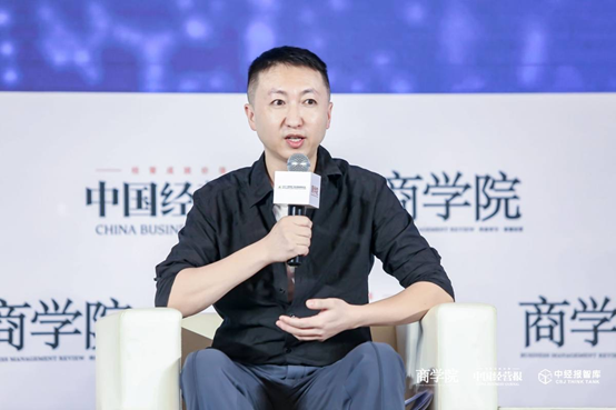 以“液態(tài)職場(chǎng)”提升企業(yè)價(jià)值，智聯(lián)招聘創(chuàng)新力為組織升級(jí)賦能