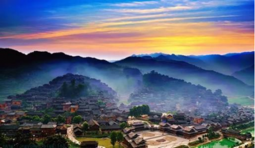 泰國(guó)經(jīng)濟(jì)衰退陷入低谷 ， 度假到丹寨邂逅黔韻萬(wàn)種風(fēng)情