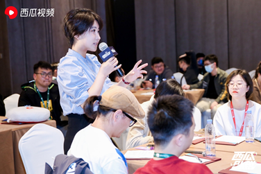 橙怡知名IP“財(cái)經(jīng)林妹妹”獲評(píng)“2021西瓜視頻百大人氣創(chuàng)作者”