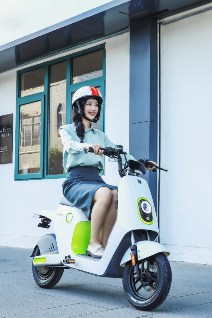 顏值高、跑得遠，還智能！綠源液冷電動車出游適配度MAX！