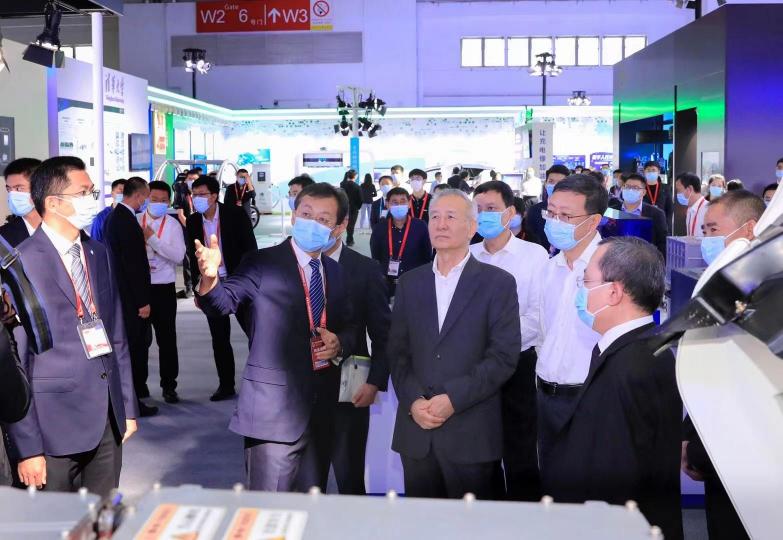國(guó)家隊(duì)出戰(zhàn)：福田氫能重卡作為唯一商用車型 亮相世界智能網(wǎng)聯(lián)汽車大會(huì)