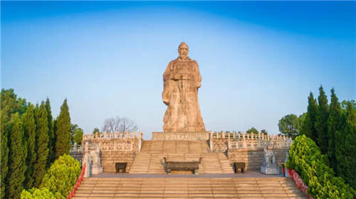 仲景宛西制藥“三分鐘講透經典”倡導：攜手同行，共傳經典！