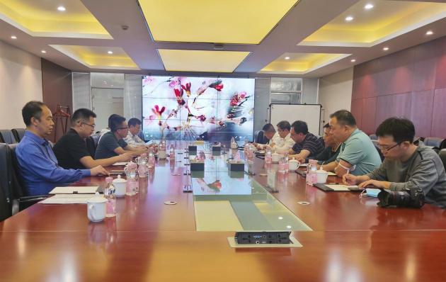 河北省深州市市長(zhǎng)于波一行到有屋參觀(guān)考察