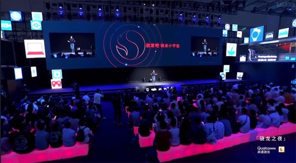 配件也做到極致：驍龍粉絲手機除了硬核配置，TWS耳機也是亮點