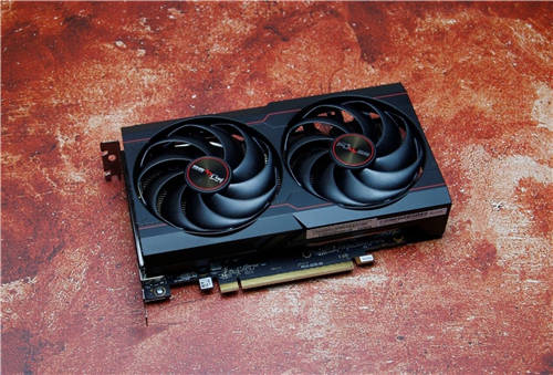 1080P游戲的甜品猛將，藍(lán)寶石RX 6600 白金版開箱