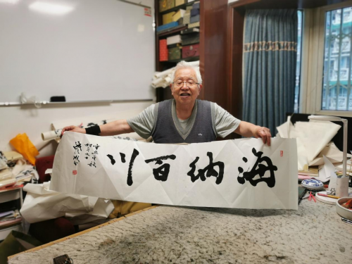 他攜手書法名家 在微拍堂樹立以文化人的新風(fēng)