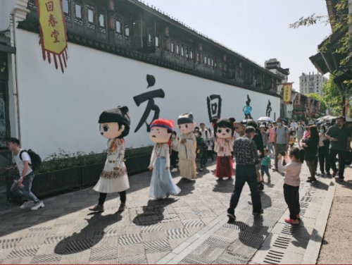 微拍堂走進(jìn)第八屆中國大運(yùn)河廟會(huì) 眾多互動(dòng)玩法等你來