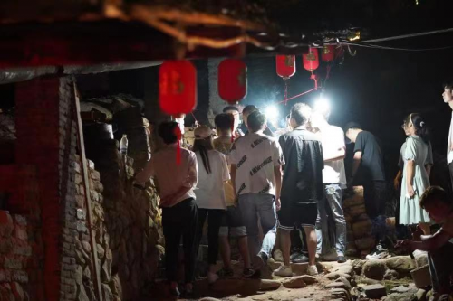 打造專業(yè)直播團(tuán)隊(duì) 他在微拍堂半年銷售額破2000萬