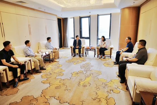 艾多美支持鄉(xiāng)村教育振興 捐款壹佰萬(wàn)元