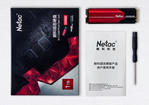 朗科絕影N950E Pro固態(tài)硬盤評測：獨(dú)立緩存搭配個性散熱馬甲，確保性能高速穩(wěn)定