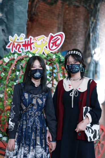 CIAO萬圣節(jié)特別企劃回顧——COS口罩系列玩心出擊，杭州樂園“鬼混攻略”