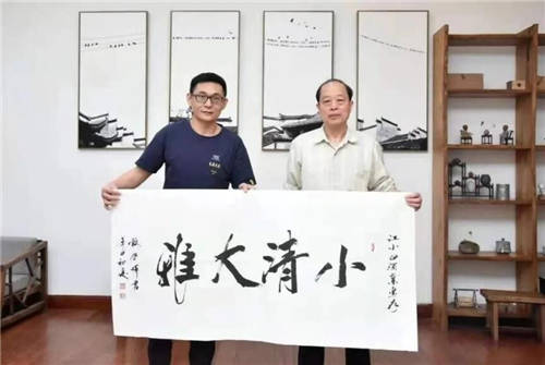 ?就在秋糖前，一批白酒泰斗密集調(diào)研了江小白